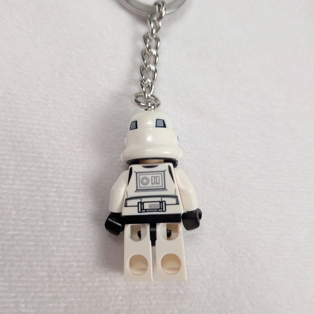 LEGO Star Wars Stormtrooper Minifigure Keychain 853946 White Black New - Picture 6 of 8